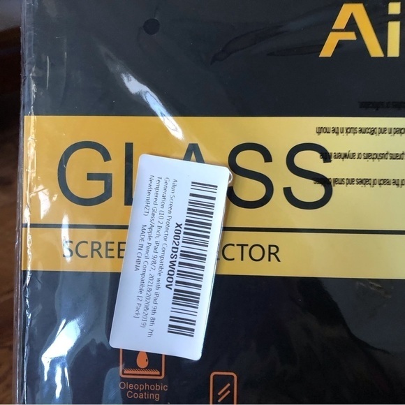 Ailun Glass protector screen cover for iPad, and large tablet - Picture 2 of 3